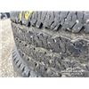 Image 16 : (5) LT275/70R18 WINTER TIRES