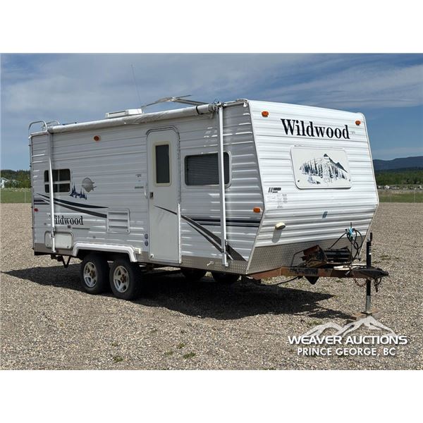 2006 FOREST RIVER WILDWOOD 23 FT. TRAVEL TRAILER
