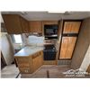 Image 10 : 2005 DUTCHMEN 31 FT. T/A TRAVEL TRAILER