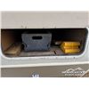 Image 38 : 2005 DUTCHMEN 31 FT. T/A TRAVEL TRAILER