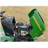 Image 17 : JOHN DEERE L111 42 IN. RIDING MOWER