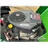 Image 18 : JOHN DEERE L111 42 IN. RIDING MOWER