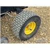 Image 29 : JOHN DEERE L111 42 IN. RIDING MOWER
