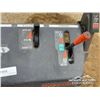 Image 10 : HONDA 28 IN. HS828 SNOWBLOWER