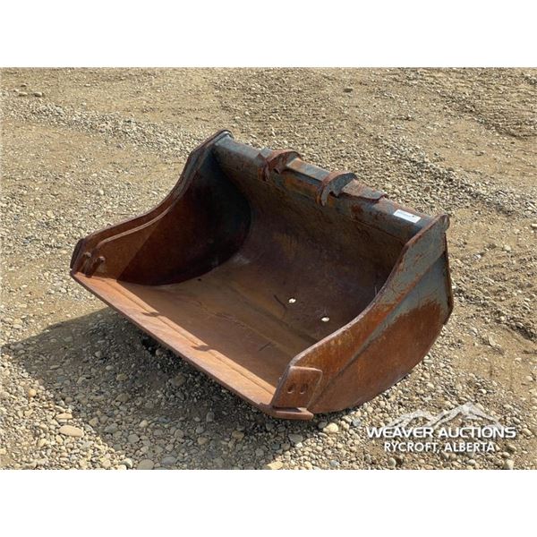 BOBCAT 36 IN. EXCAVATOR CLEAN OUT BUCKET