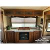 Image 16 : 2013 PALOMINO SABRE 33RETS-6 T/A 5TH WHEEL TRAILER