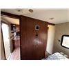 Image 42 : 2011 FLAGSTAFF 829 BHSS 32 FT. T/A TRAVEL TRAILER