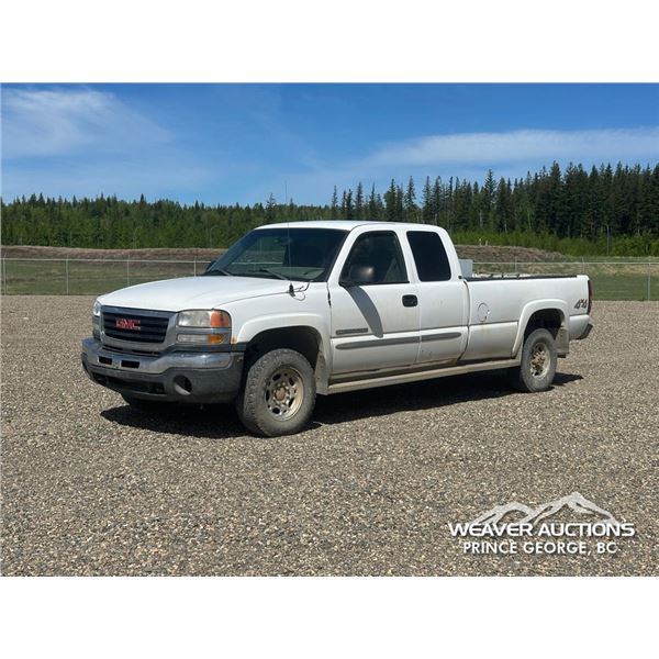 2003 GMC SIERRA 2500HD E-CAB PICKUP
