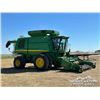 Image 2 : 2005 JOHN DEERE 9860 STS COMBINE