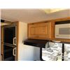 Image 24 : 2005 ULTIMATE EVOLUTION 10RSLB TRUCK CAMPER