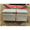 Image 10 : 400L TANK AND TOOL BOOX