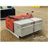 Image 3 : 400L TANK AND TOOL BOOX