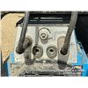 Image 13 : AIR LIQUIDE WOLFACE 175 GAS POWERED WELDER