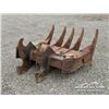 Image 3 : 60 IN. EXCAVATOR BRUSH RAKE