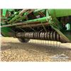 Image 12 : JOHN DEERE 566 ROUND BALER