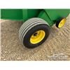 Image 20 : JOHN DEERE 566 ROUND BALER
