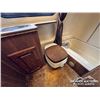 Image 30 : 1981 TRIPLE E LEOCRAFT 800FD S/A MOTORHOME