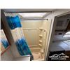 Image 26 : 2001 KEYSTONE 24 FT. T/A TRAVEL TRAILER