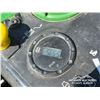 Image 10 : 2008 JOHN DEERE Z520A  ZERO TURN LAWN MOWER