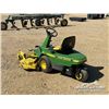 Image 4 : 1995 JOHN DEERE F525 48 IN. ZERO TURN LAWN MOWER