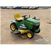 Image 2 : 1995 JOHN DEERE GT275 48 IN. LAWN MOWER TRACTOR