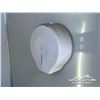 Image 15 : 2 PERSON BATHROOM