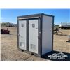 Image 1 : 2 PERSON BATHROOM