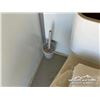 Image 27 : 2 PERSON BATHROOM