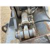 Image 10 : TWIST WRIST 60 IN. CLEAN OUT BUCKET