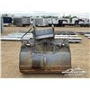 Image 8 : TWIST WRIST 60 IN. CLEAN OUT BUCKET