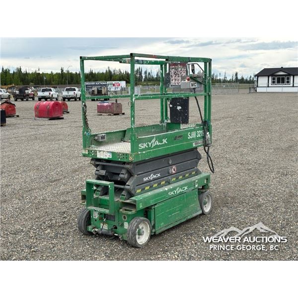 2015 SKYJACK SJIII3219 SCISSOR LIFT
