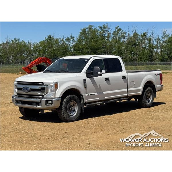 2021 FORD F350 XLT CREW CAB PICKUP