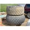 Image 2 : (2) FIRESTONE 28L-26R25 TIRES