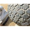 Image 6 : (2) FIRESTONE 28L-26R25 TIRES