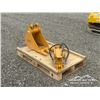 Image 2 : MINI EX 10 IN. DIG BUCKET W/ HYDRAULIC THUMB