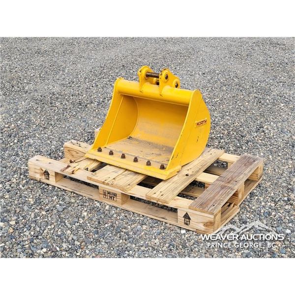 MINI EXCAVATOR 24 IN. CLEANOUT BUCKET