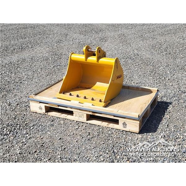 MINI EXCAVATOR 30 IN. CLEANOUT BUCKET