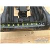 Image 5 : MINI EXCAVATOR HYDRAULIC QUICK ATTACH