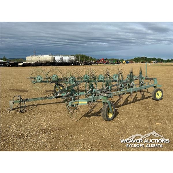 JOHN DEERE 704 10 WHEEL HAY RAKE