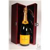 Image 1 : Boxed Veuve Clicquot/ Brut Sparkling Wine/ 750ml/ 12% ABV. Includes hinged wooden box with corkscrew