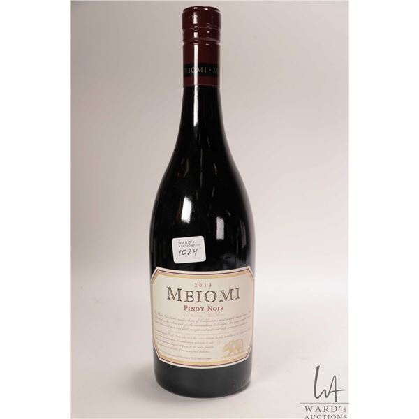 Meiomi/ 2019/ Pinot Noir/ Red Wine/ 750ml/ 13.7% ABV Note: Alcohol cannot be insured by any courier 