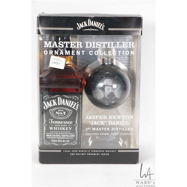 Jack Daniel's/ Jasper Newton "Jack" / No.7/ Tennessee Whiskey? 750ml/ 40% ABV and includes Christmas