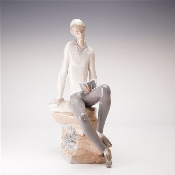 Lladro Figurine, Hebrew Student 1004684