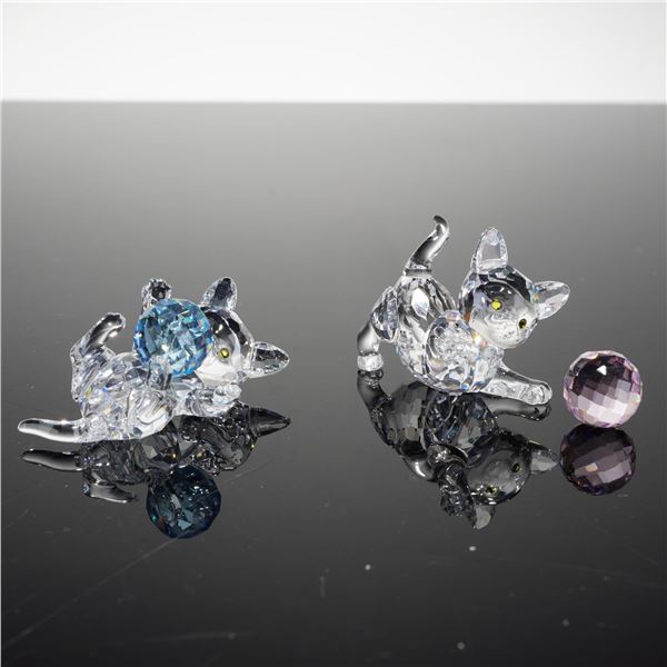 Swarovski Kitten Standing with Pink Ball 631856 and Kitten Lying with Blue Ball 631857