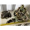Image 7 : Ceramic Frog Fountain w/ 2 Frog Figurines, Misc Sizes (one chipped)