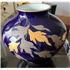 Image 3 : Asian Blue Jar w/ Maker's Mark & Royal Albert Old Country Roses Musical Teacup, Misc Sizes