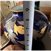 Image 9 : Asian Blue Jar w/ Maker's Mark & Royal Albert Old Country Roses Musical Teacup, Misc Sizes