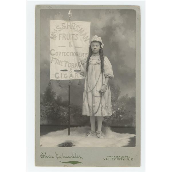 Walking Billboard Banner Lady Cabinet Photo