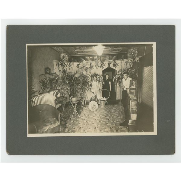 Post Mortem Posed Corpses Cabinet Photo