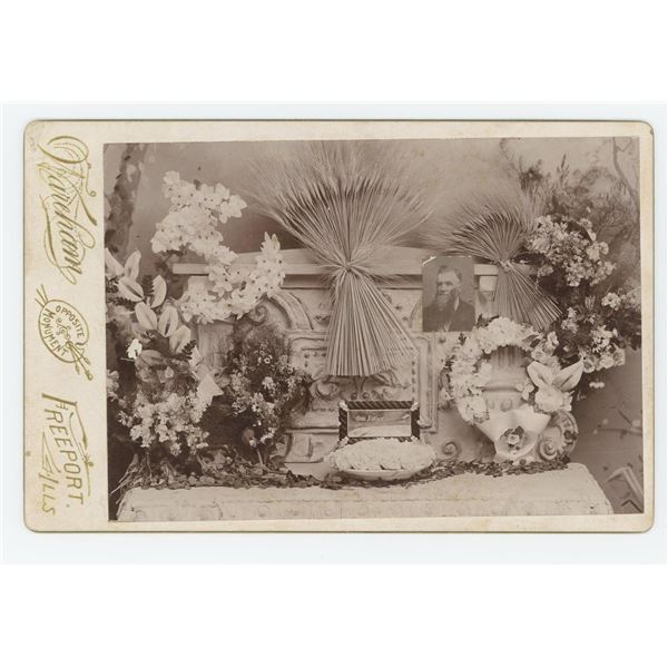 Post Mortem Funeral Cabinet Photo